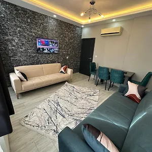 https://the-square-30.istanbul-turkeyhotels.com